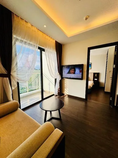 Apartamento de dos dormitorios con balcón — Homestay Sapphire S2 Hạ Long - Tầng 25 - 31 - 2 phòng ngủ